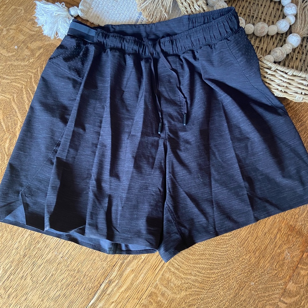 lululemon athletica dark grey/ black Men's Athletic Shorts